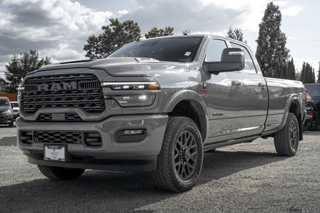 2027 RAM 3500 Limited V384803