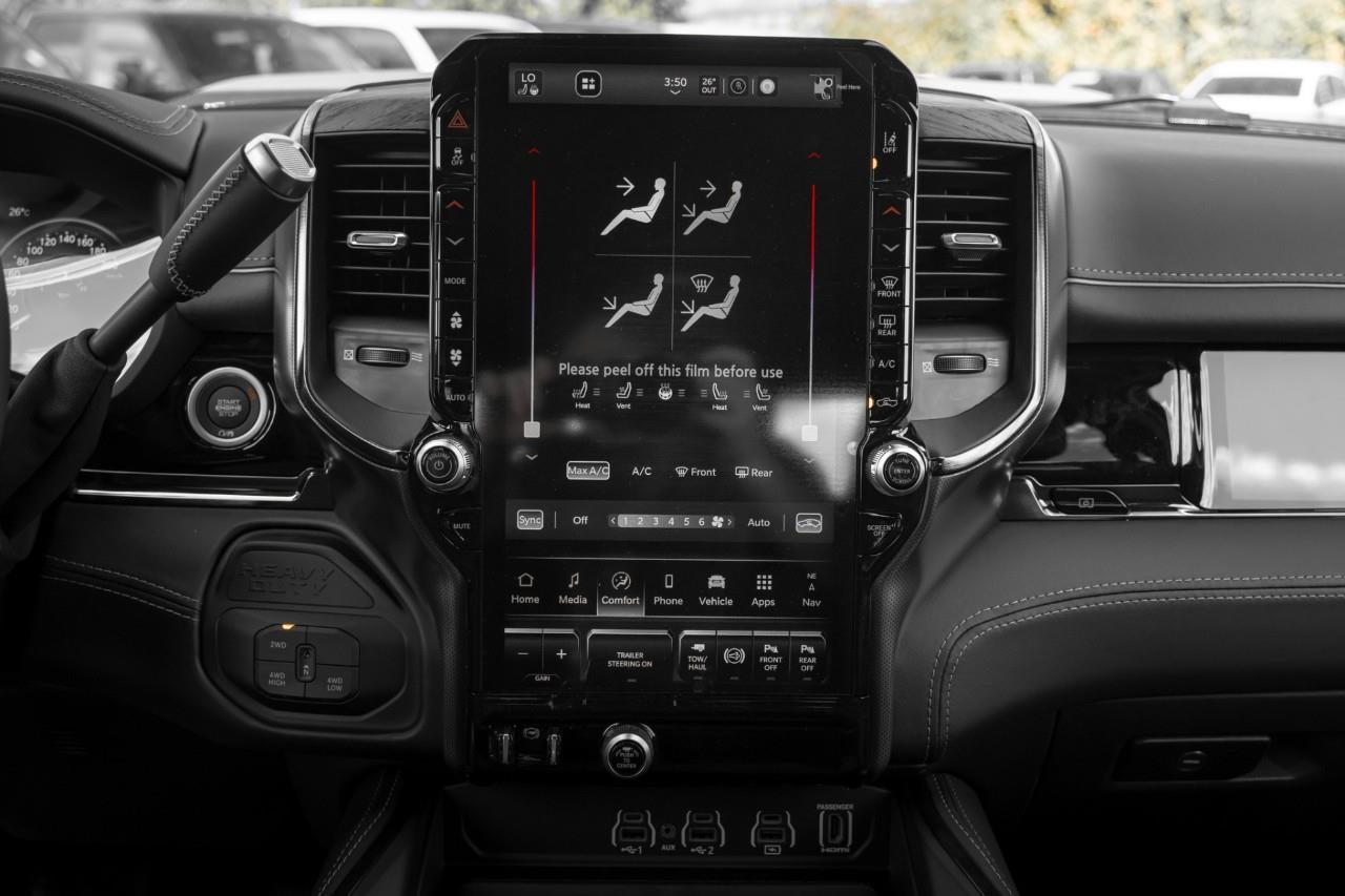 2027 RAM 3500 Limited V384803