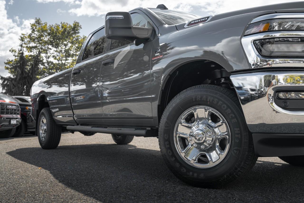 2027 RAM 3500 Tradesman V385933