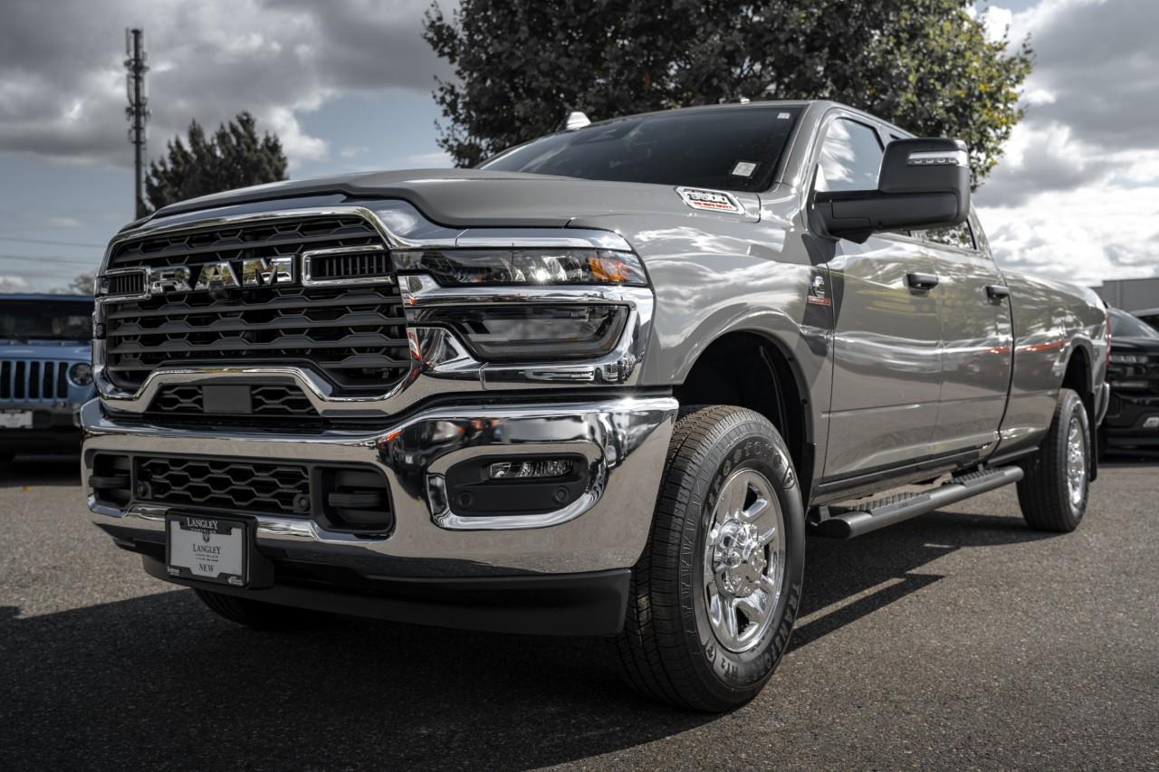 2027 RAM 3500 Tradesman V385933