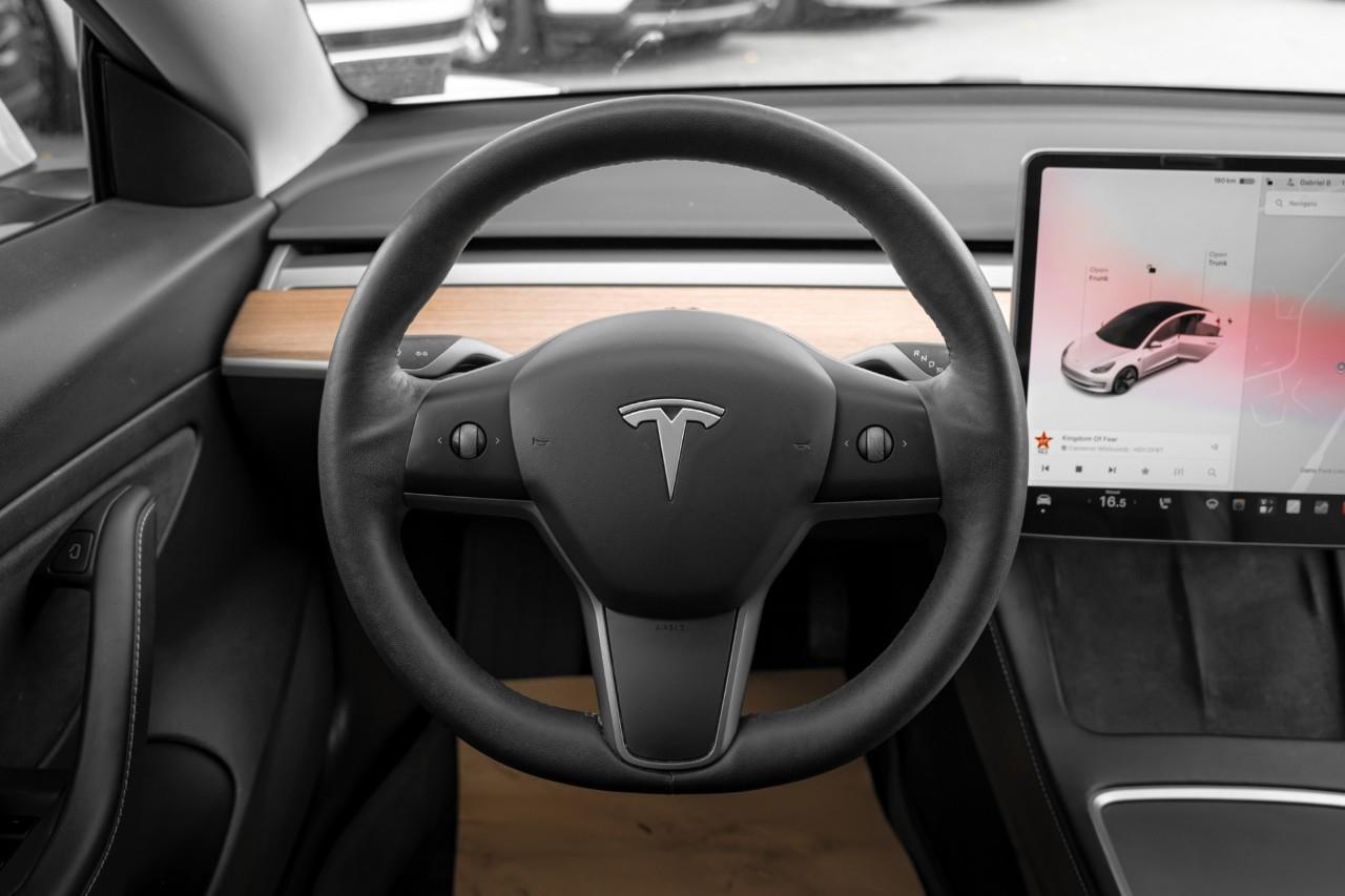 2021 Tesla Model 3  LC3062A