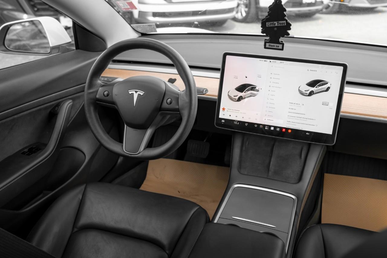 2021 Tesla Model 3  LC3062A