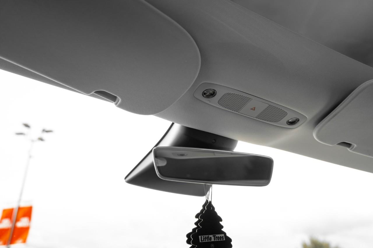 2021 Tesla Model 3  LC3062A