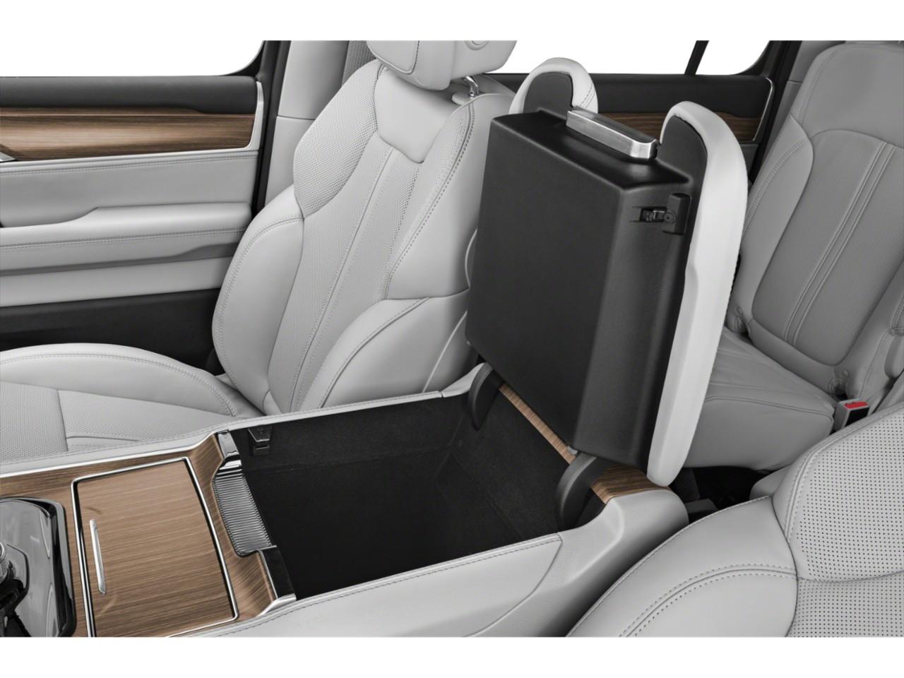2023 Jeep Wagoneer L Series II LC3096