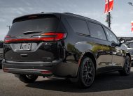 2027 Chrysler Pacifica Limited V604848