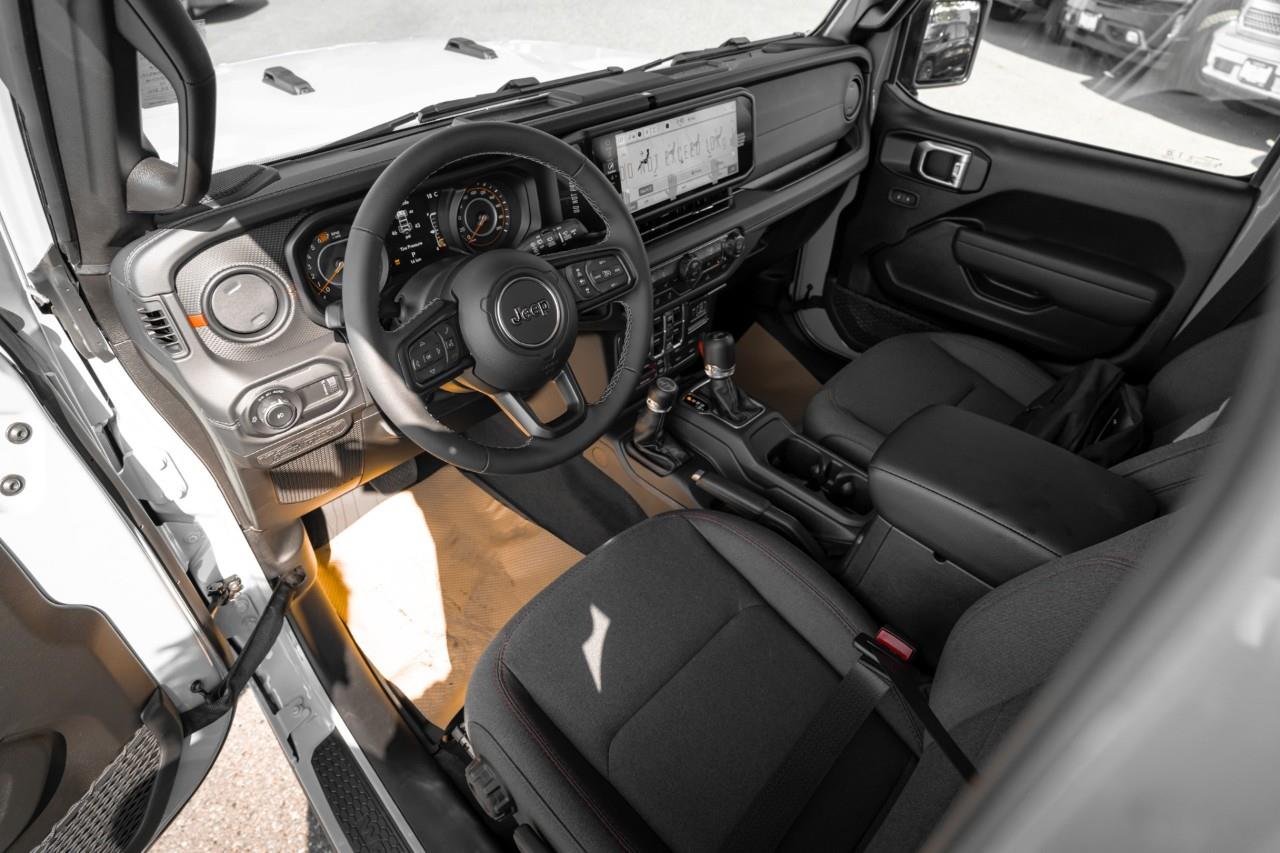 2027 Jeep Wrangler Rubicon V561542