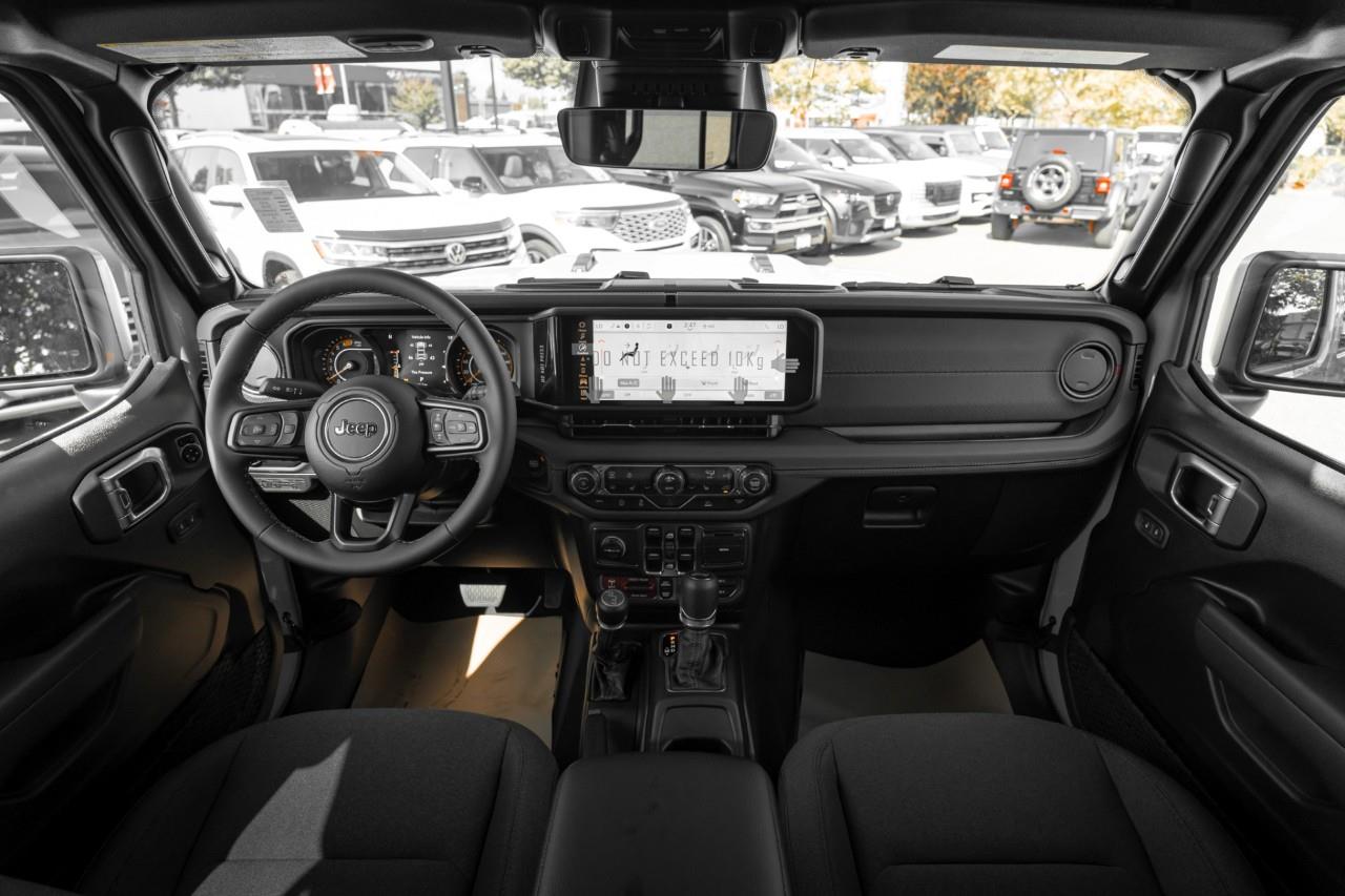 2027 Jeep Wrangler Rubicon V561542