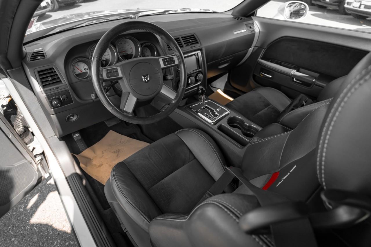 2009 Dodge Challenger SRT8 LC3073AA