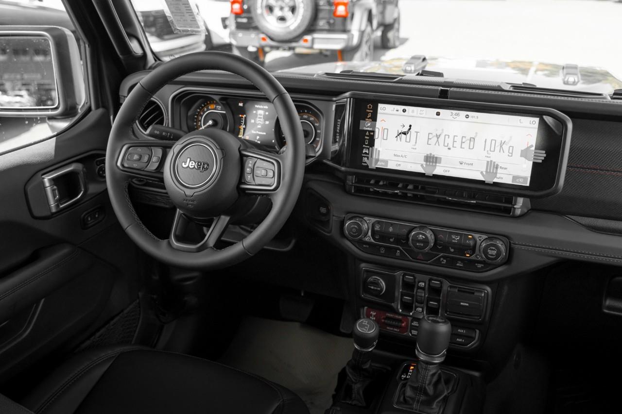 2027 Jeep Wrangler Rubicon V561015