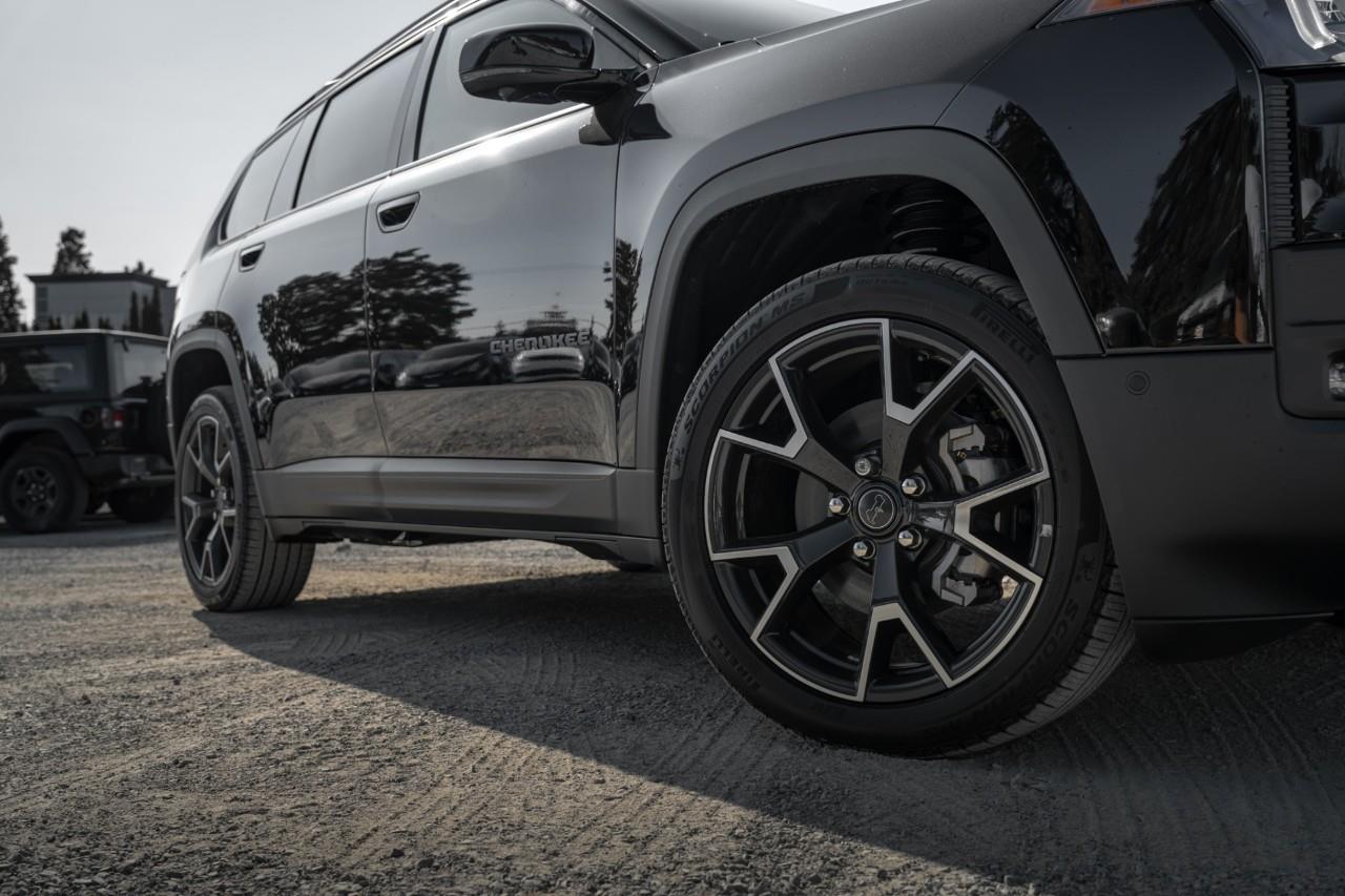 2026 Jeep Cherokee Overland T283068