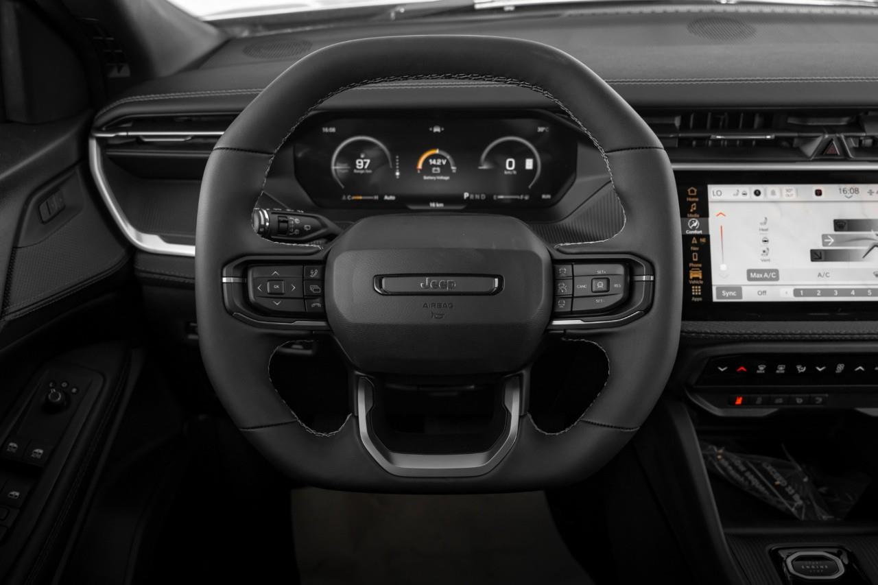 2026 Jeep Cherokee Overland T283068