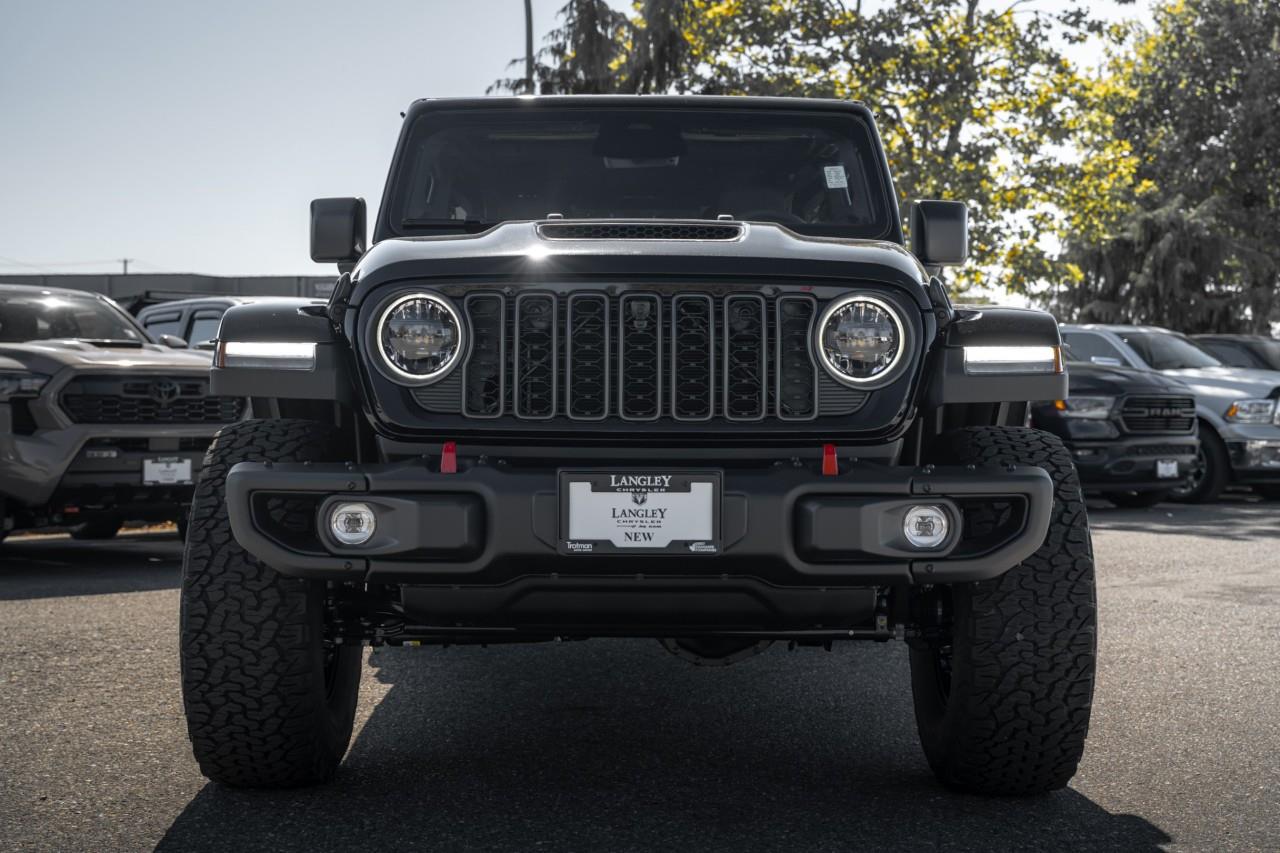 2027 Jeep Wrangler  V561016