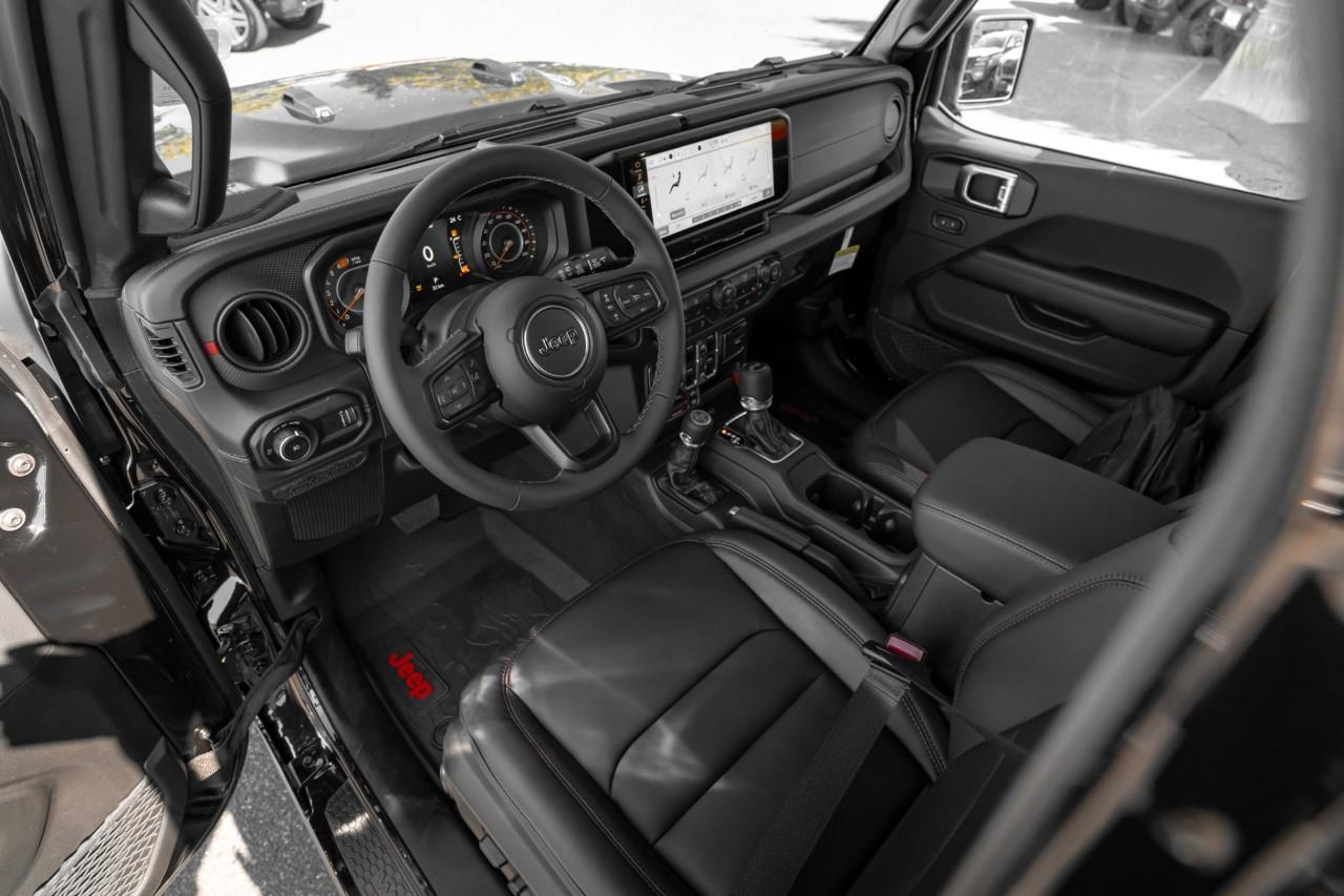 2027 Jeep Wrangler  V561016