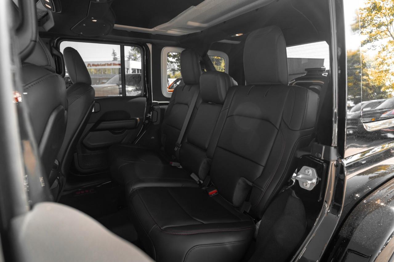 2027 Jeep Wrangler  V561016