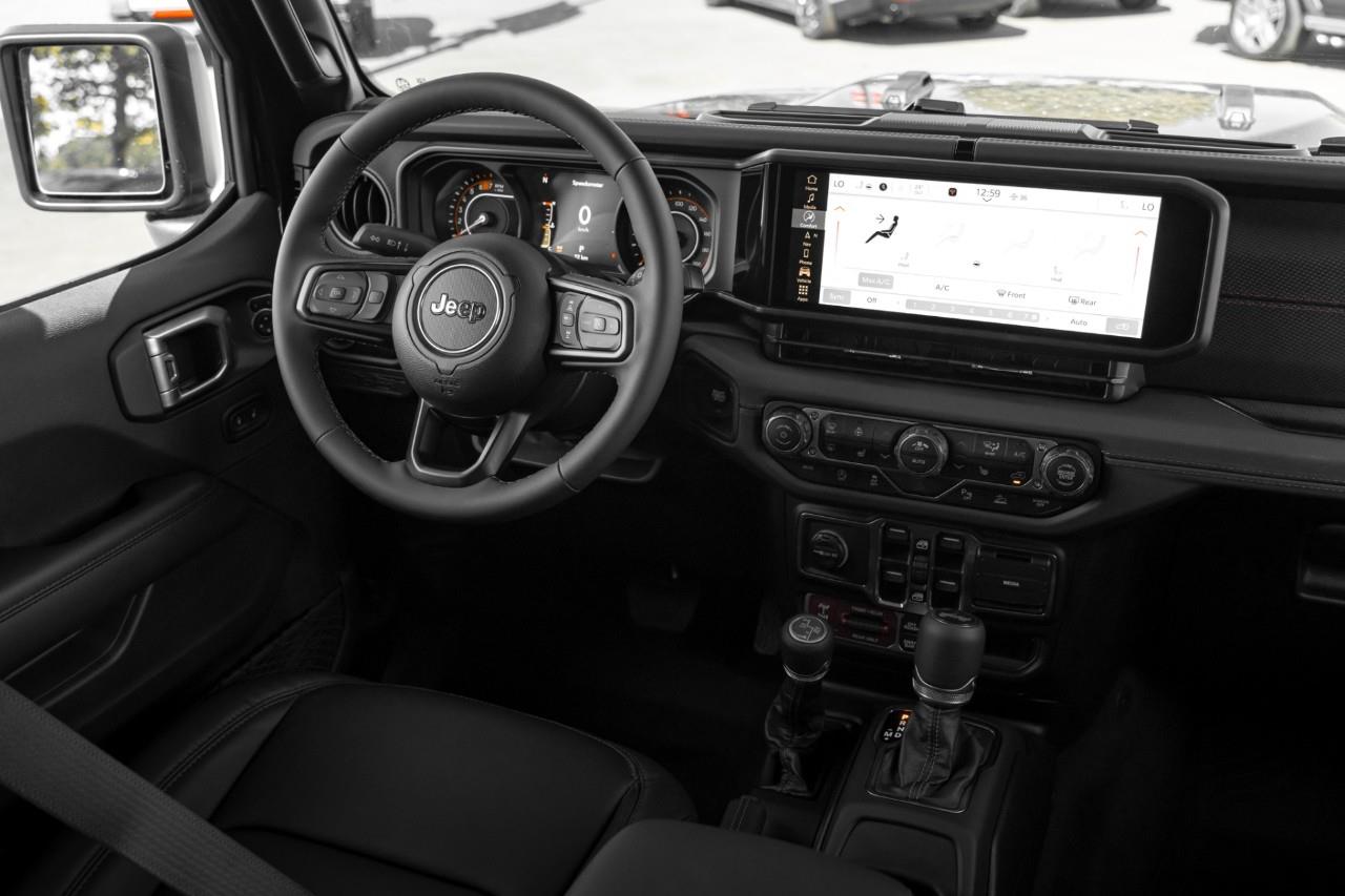 2027 Jeep Wrangler  V561016
