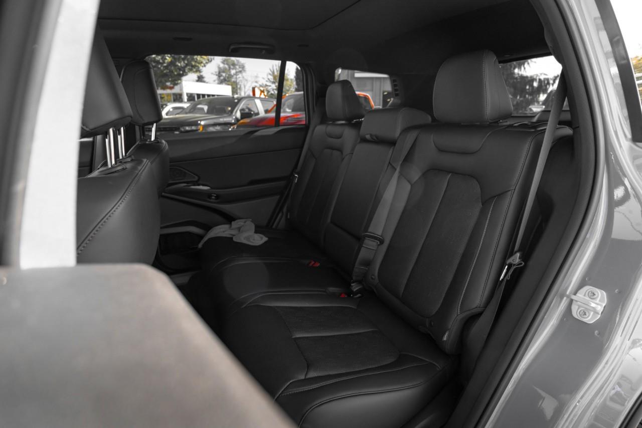 2026 Jeep Cherokee Overland T283071