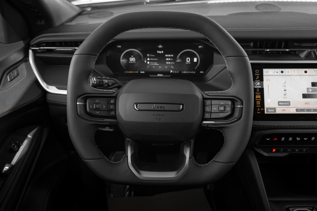 2026 Jeep Cherokee Overland T283071