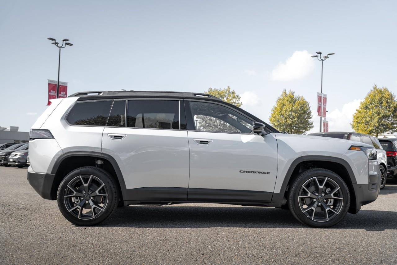 2026 Jeep Cherokee Overland T283072