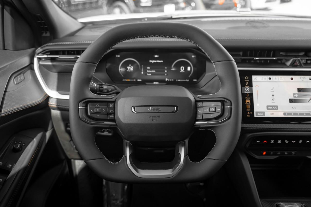 2026 Jeep Cherokee Overland T283072