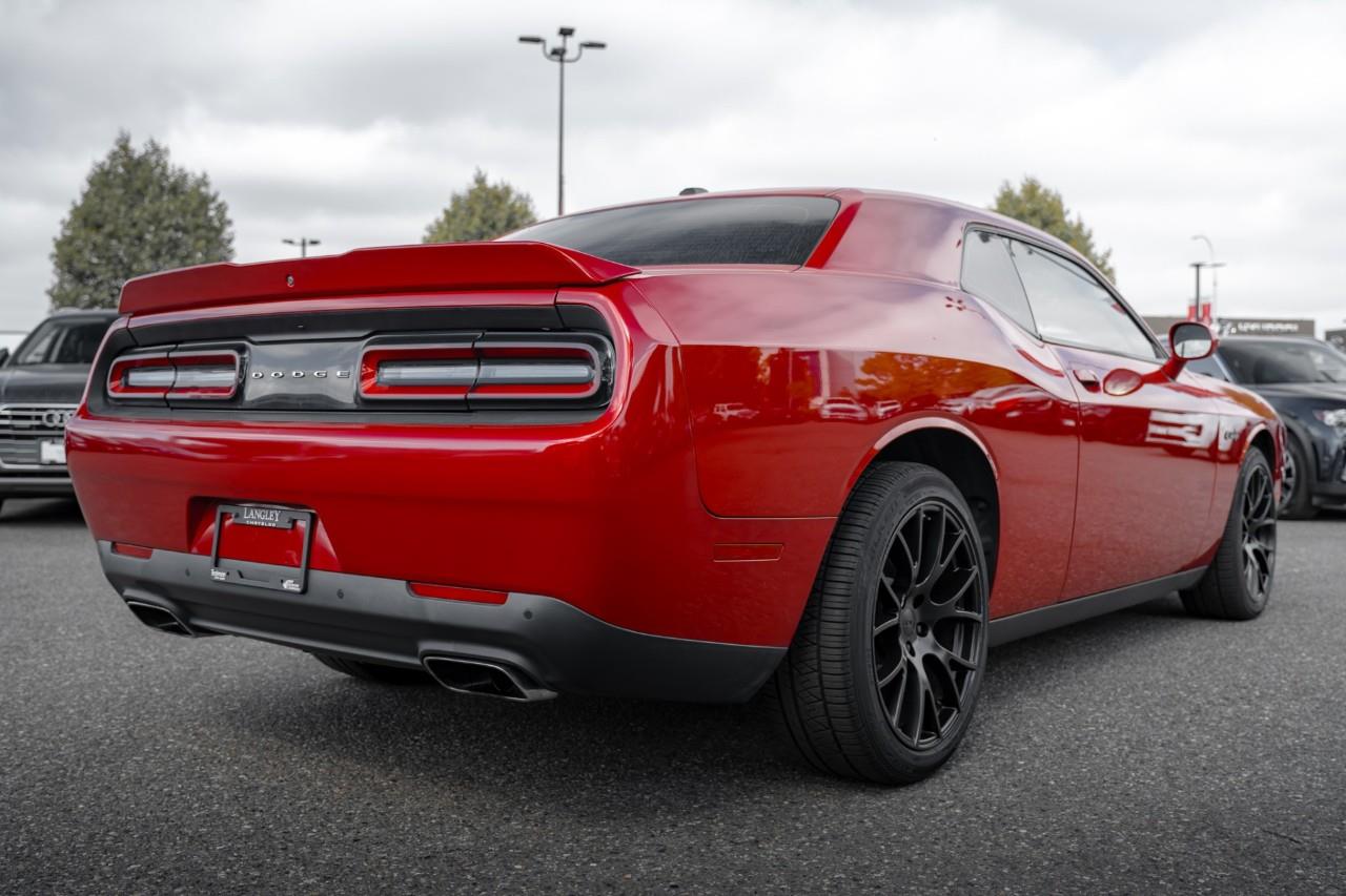 2015 Dodge Challenger SXT Plus or R/T LC3098