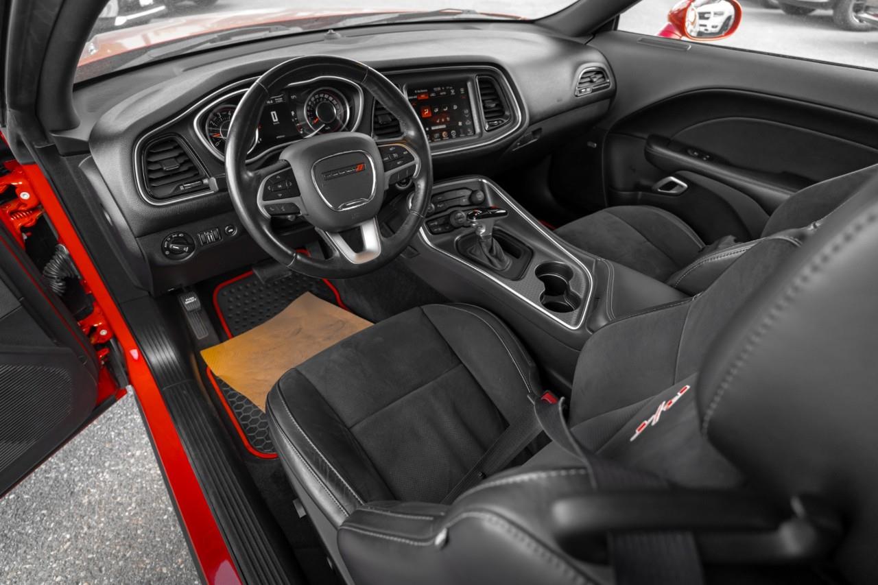 2015 Dodge Challenger SXT Plus or R/T LC3098