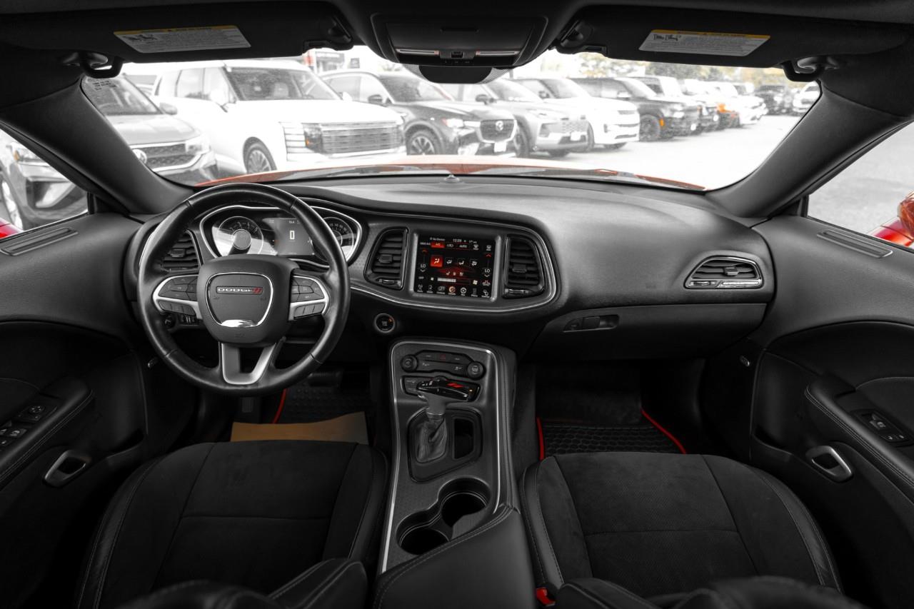 2015 Dodge Challenger SXT Plus or R/T LC3098