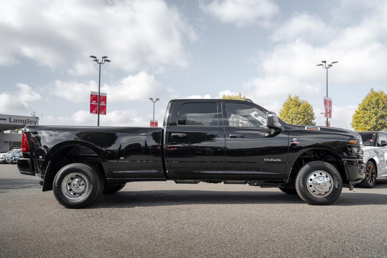 2027 RAM 3500 Big Horn V385934