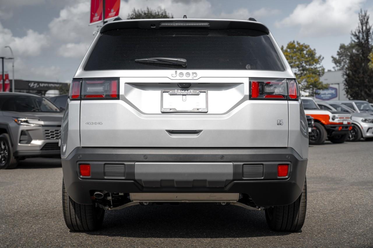 2026 Jeep Cherokee Laredo/Limited T264404