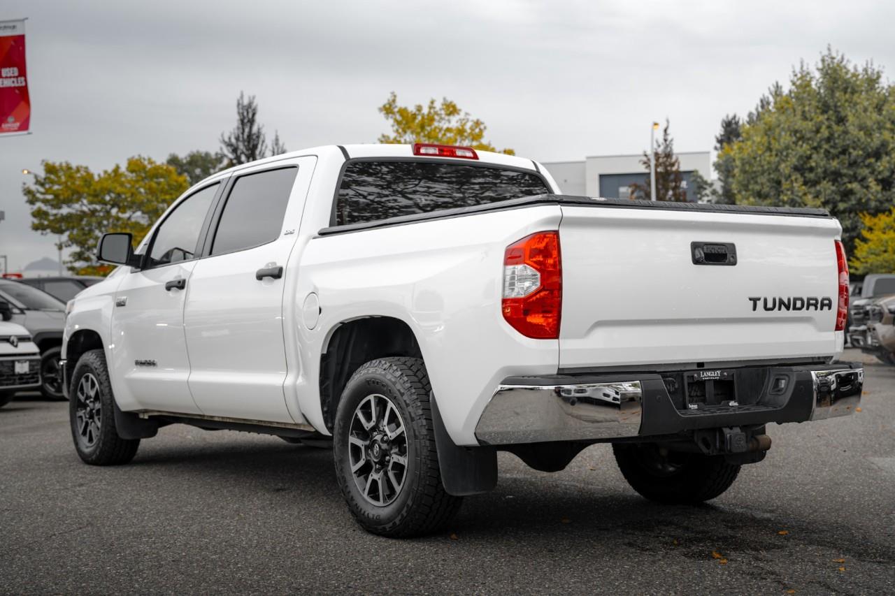 2018 Toyota Tundra SR5 Plus 5.7L V8 LC3072