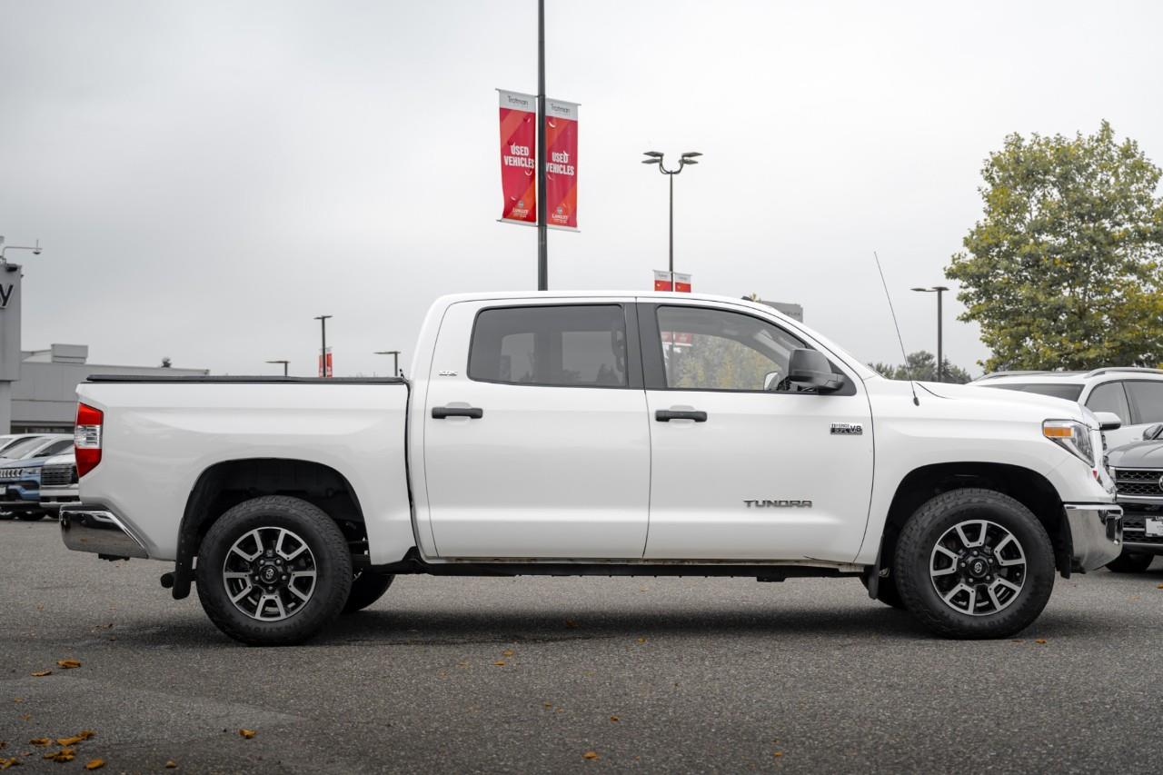 2018 Toyota Tundra SR5 Plus 5.7L V8 LC3072