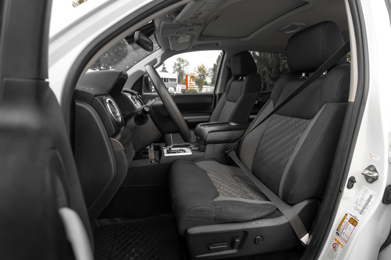 2018 Toyota Tundra SR5 Plus 5.7L V8 LC3072