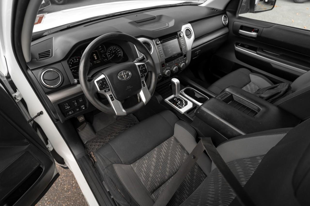 2018 Toyota Tundra SR5 Plus 5.7L V8 LC3072