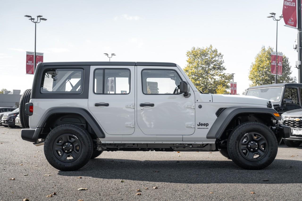 2027 Jeep Wrangler Sport V574008