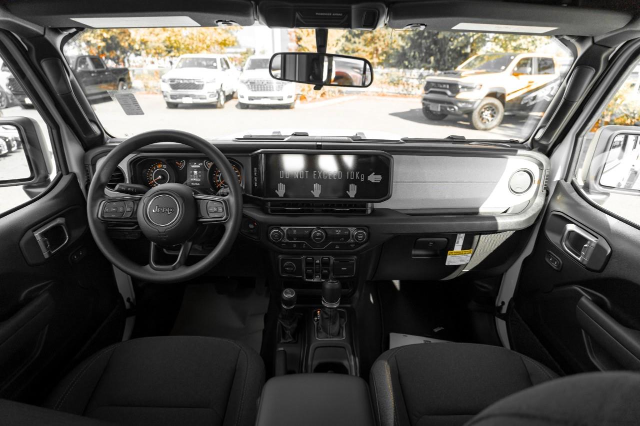 2027 Jeep Wrangler Sport V574008