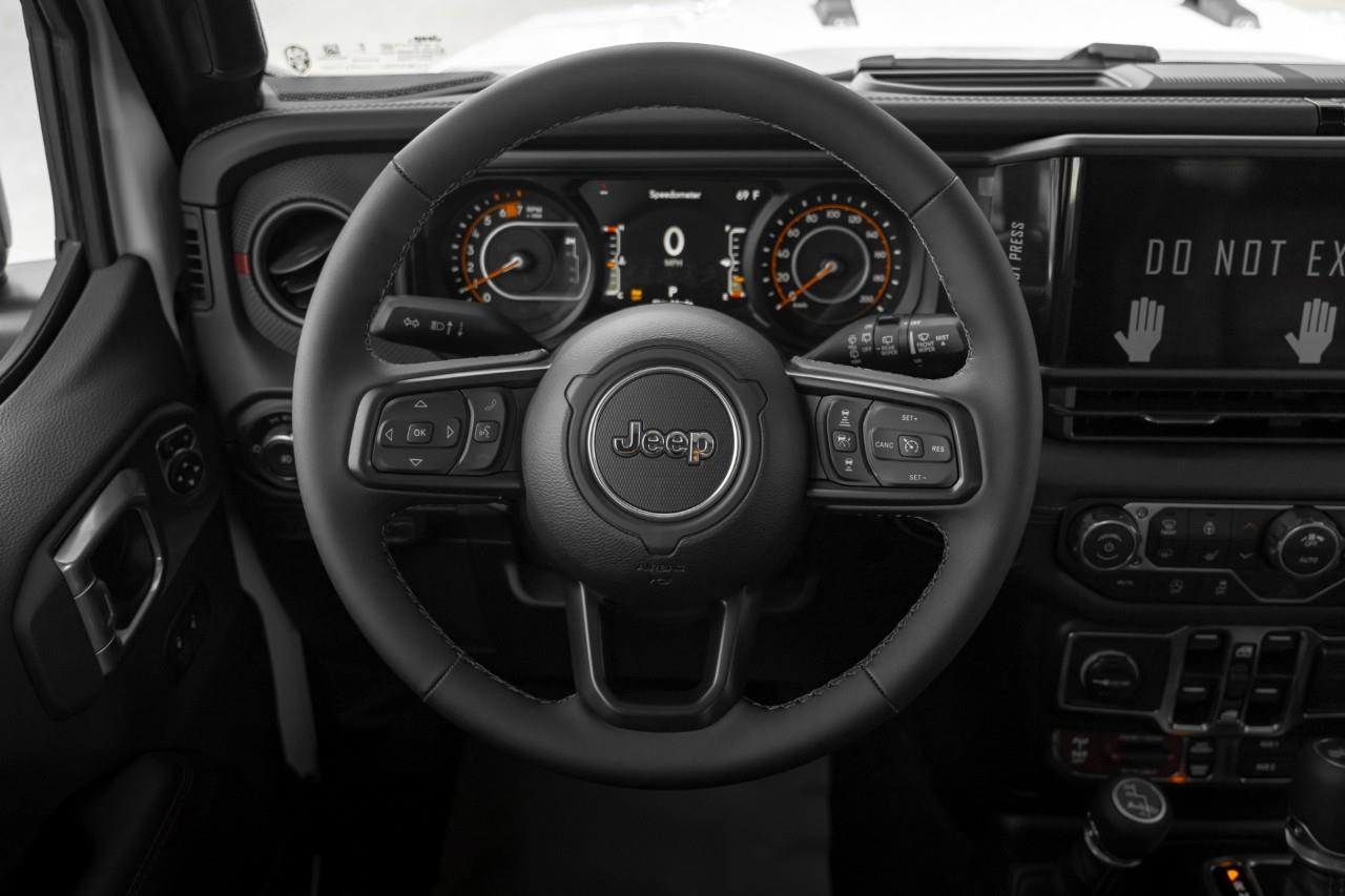 2027 Jeep Wrangler Rubicon V561012