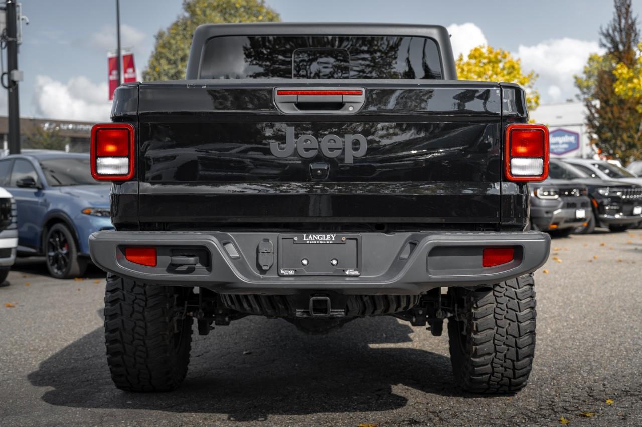 2022 Jeep Gladiator Sport S LC3115