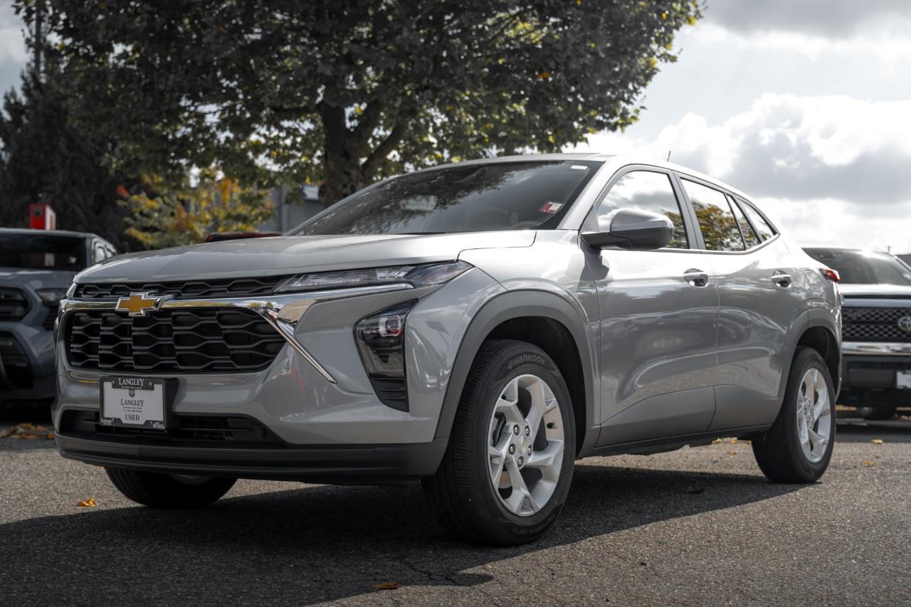 2025 Chevrolet Trax LS T235402A