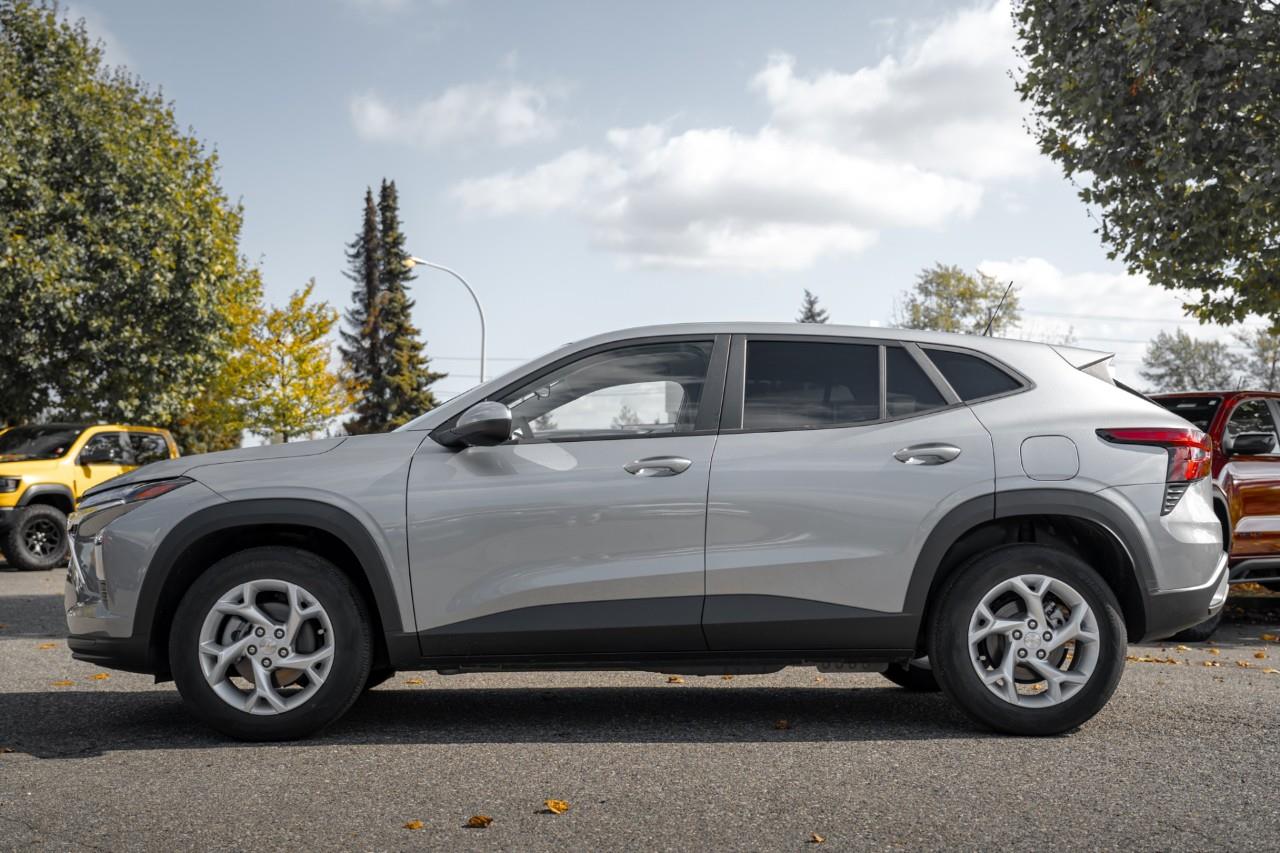 2025 Chevrolet Trax LS T235402A