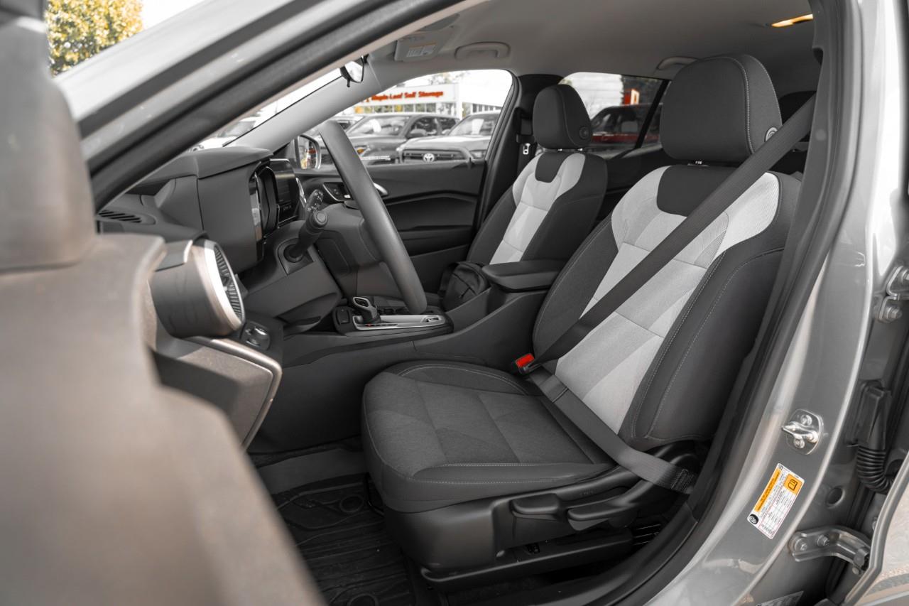 2025 Chevrolet Trax LS T235402A