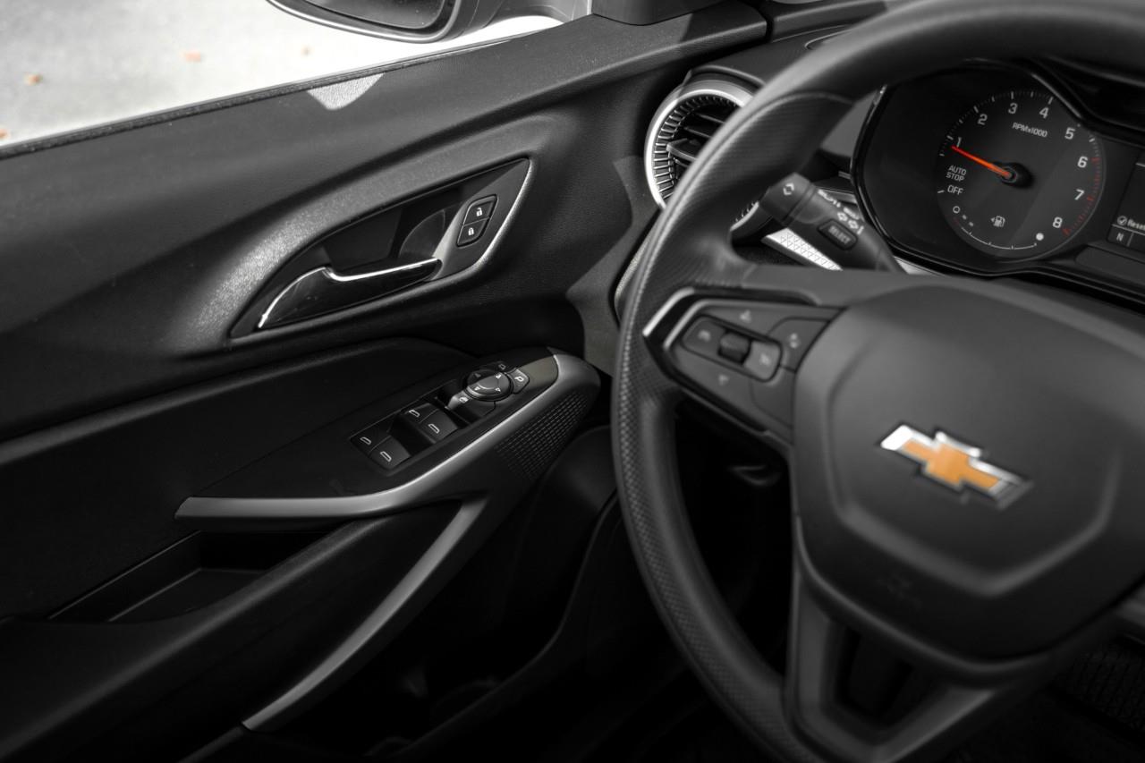 2025 Chevrolet Trax LS T235402A