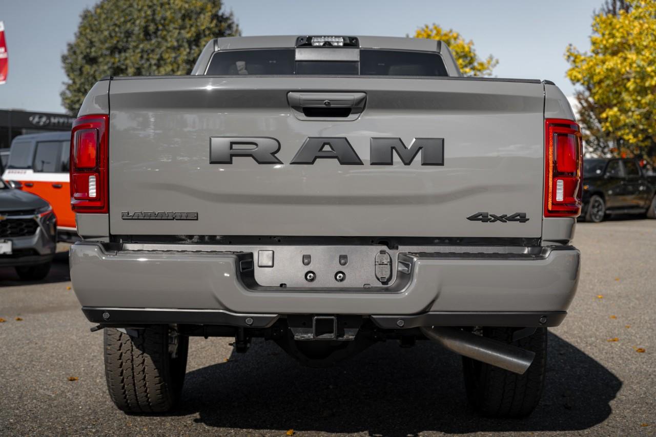 2027 RAM 3500 Laramie V398940