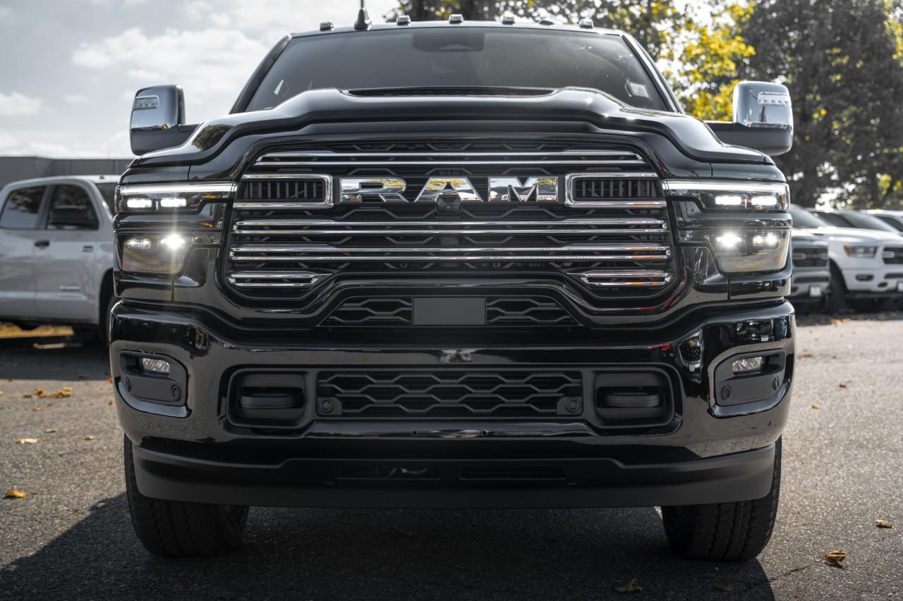 2027 RAM 3500 Laramie V398943