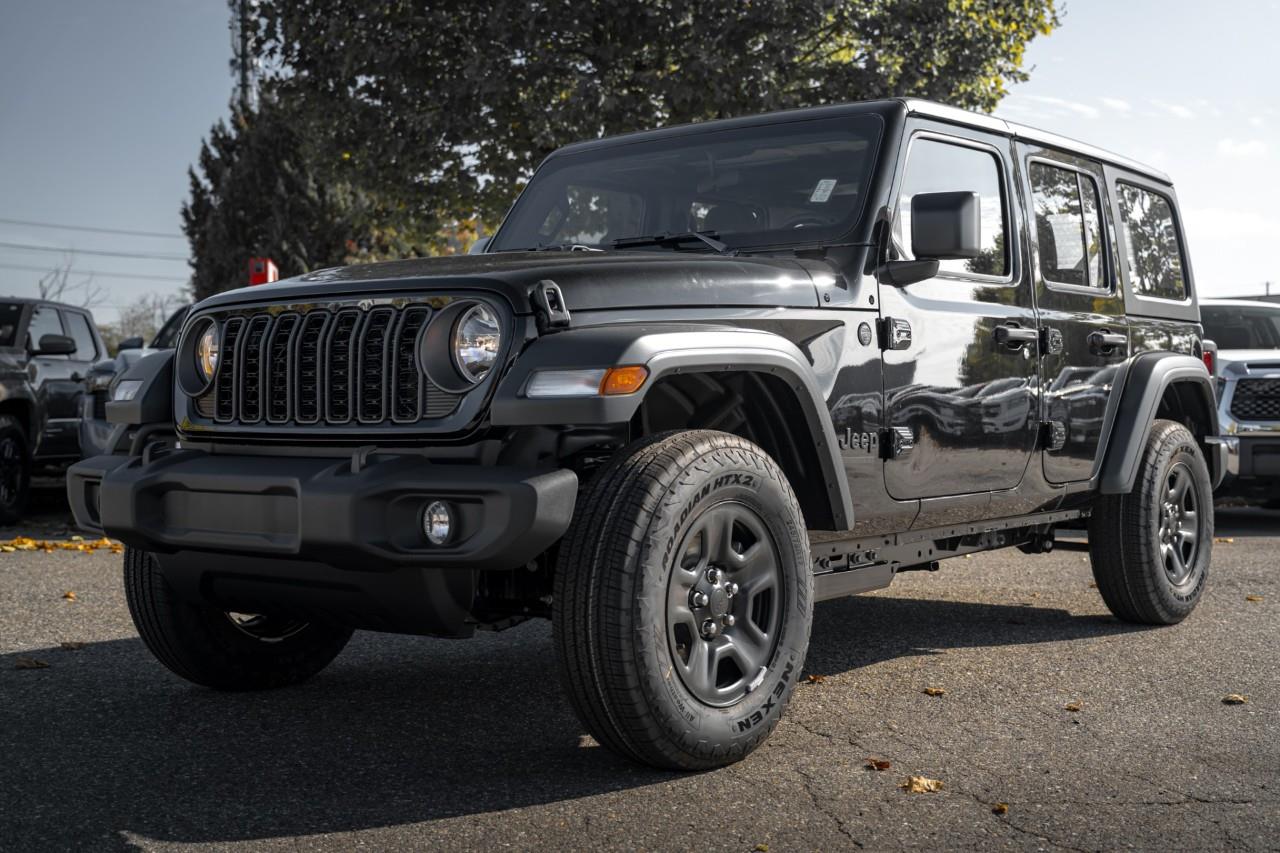 2027 Jeep Wrangler Sport V574007