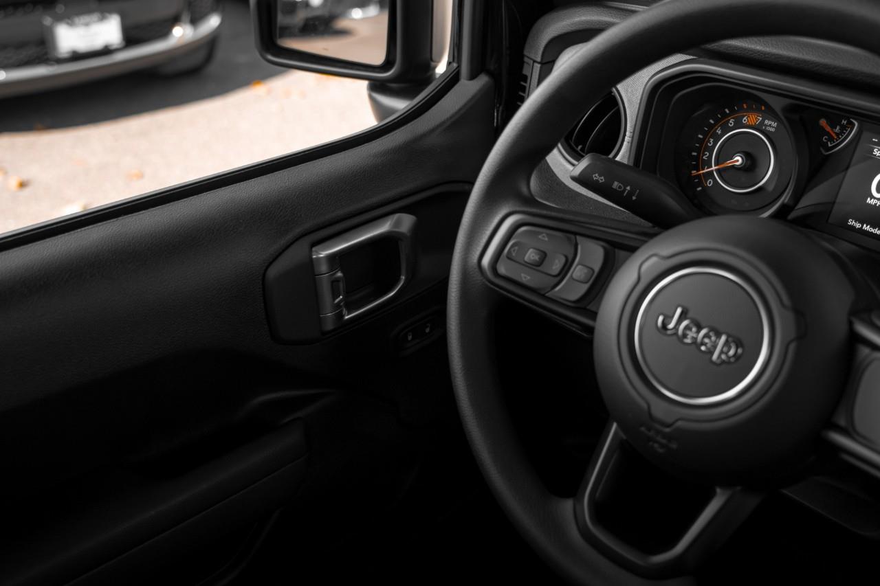 2027 Jeep Wrangler Sport V574007
