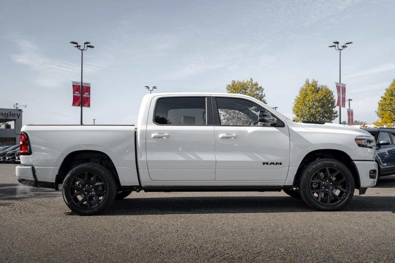 2027 RAM 1500 Sport V511161