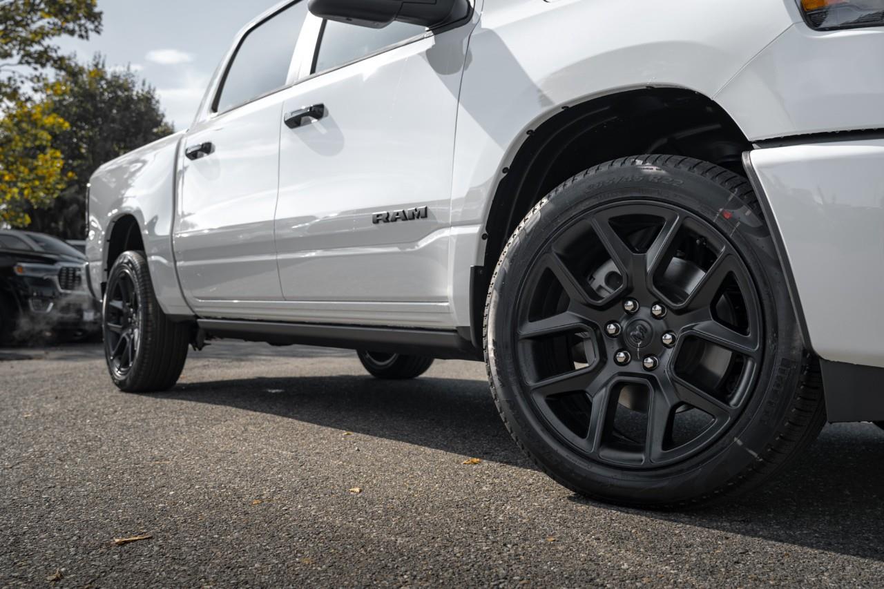 2027 RAM 1500 Sport V508715