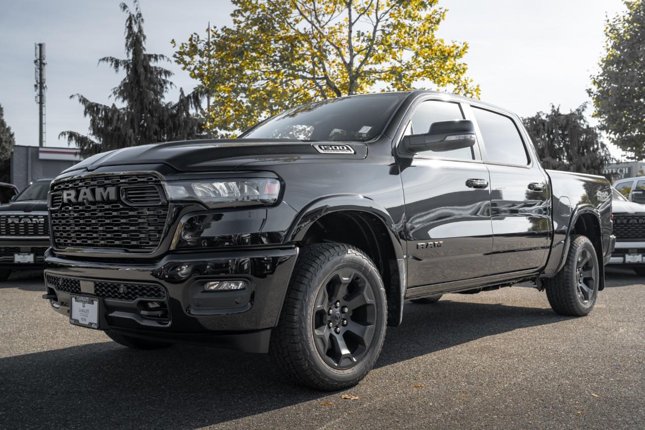 2027 RAM 1500 Big Horn V504118