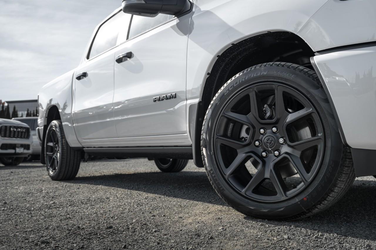 2027 RAM 1500 Sport V511164