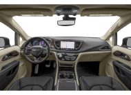 2025 Chrysler Pacifica Limited LC3124