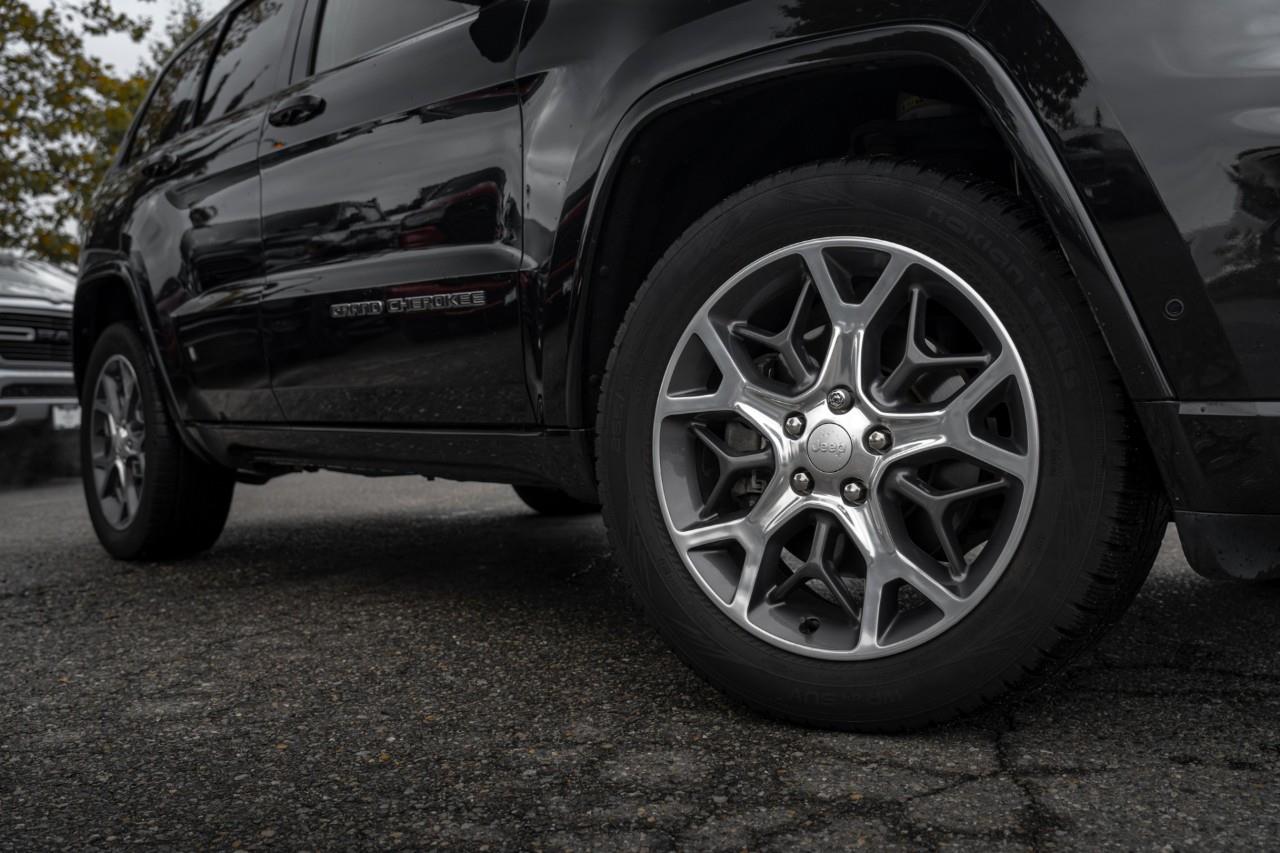 2020 Jeep Grand Cherokee Overland LC3116A
